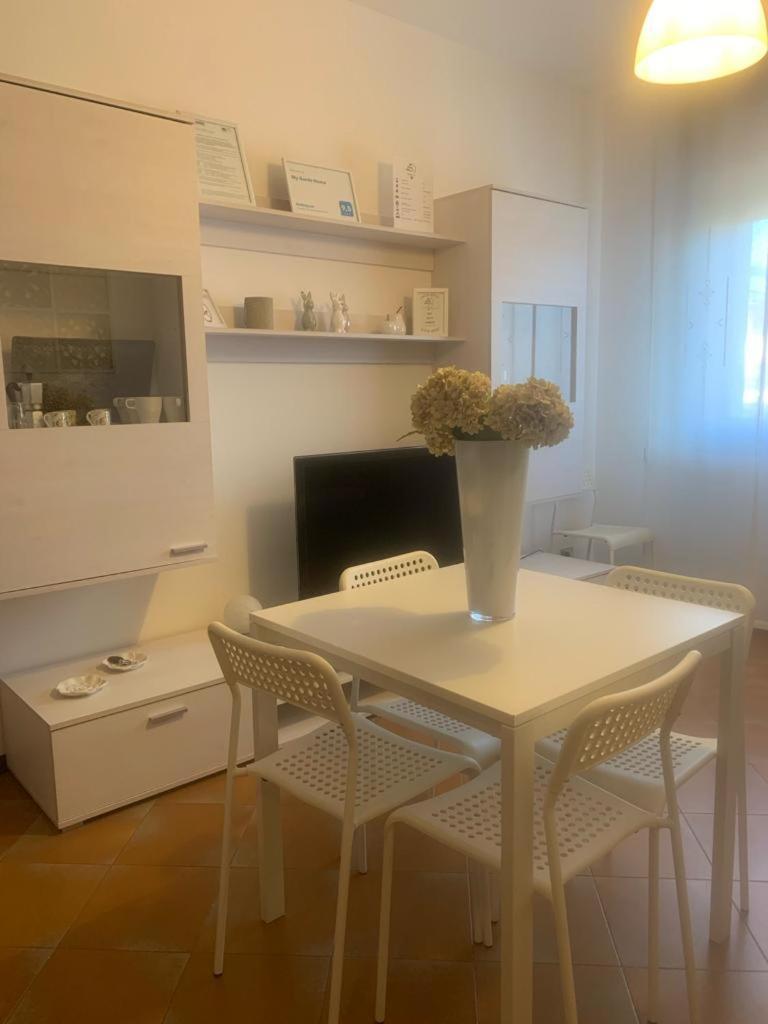 Casa Gaia- Castelnuovo Del Garda Lägenhet Cavalcaselle Exteriör bild